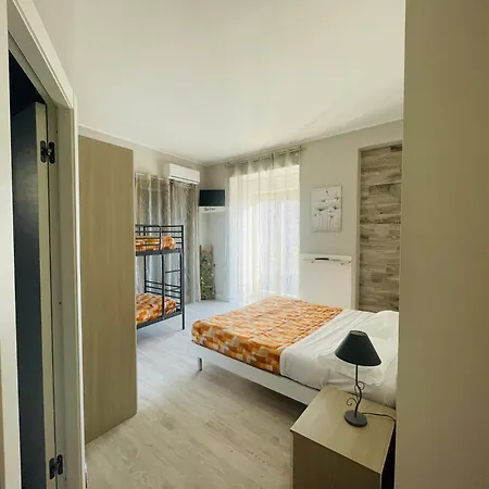 La Dama Dell'etna Bed & Breakfast 3*